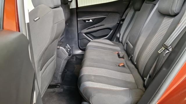 Peugeot 3008 image 3