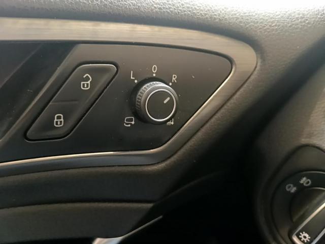 Volkswagen Golf image 1