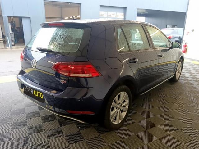 Volkswagen Golf image 9