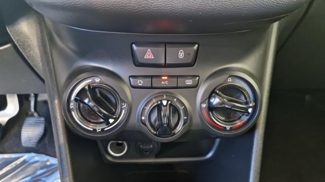 Peugeot 208 image 7