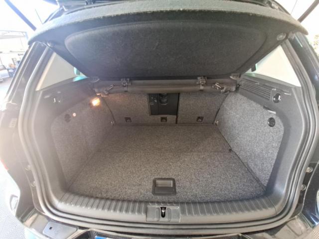 Volkswagen Tiguan image 8