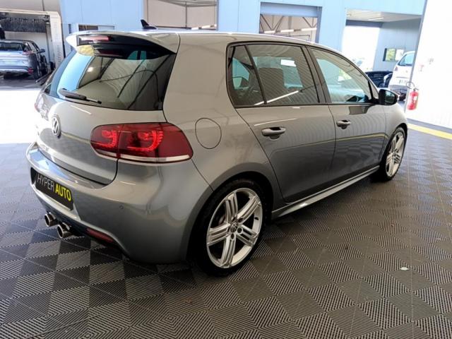 Volkswagen Golf image 6