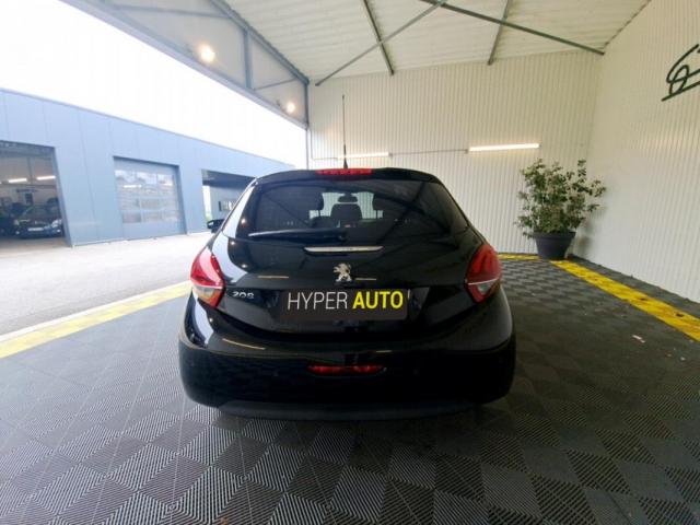 Peugeot 208 image 7
