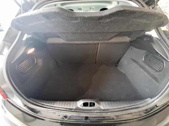 Peugeot 208 image 4