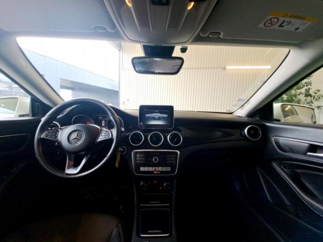 Mercedes Benz Cla Shooting Brake image 1