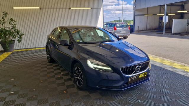 Volvo V40 image 2