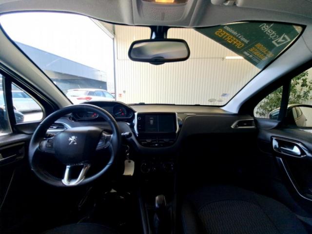 Peugeot 208 image 4