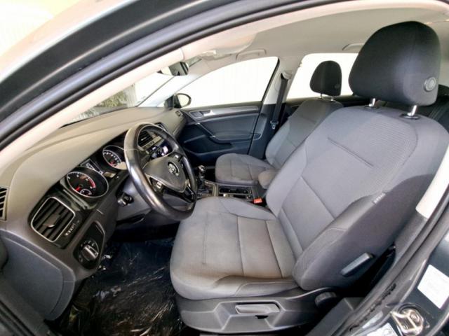 Volkswagen Golf image 6