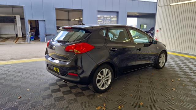 Kia Cee'D image 5