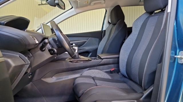 Peugeot 5008 image 8