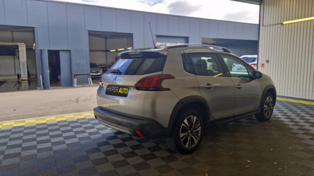 Peugeot 2008 image 6