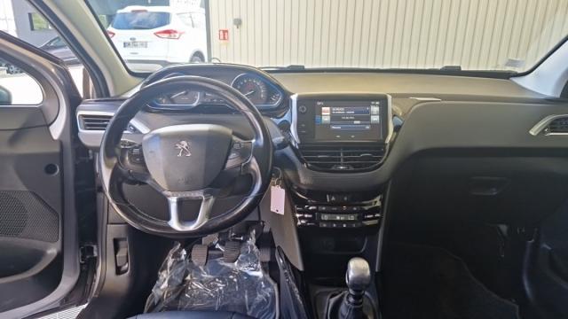 Peugeot 2008 image 3