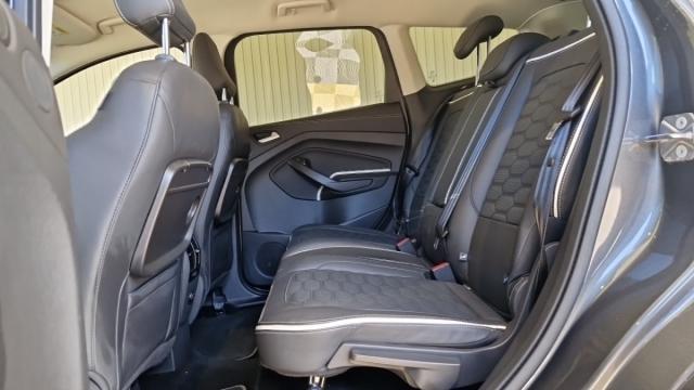 Ford Kuga image 1