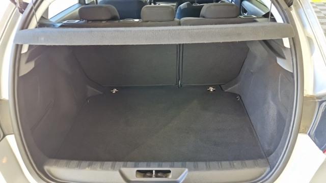Peugeot 308 image 1