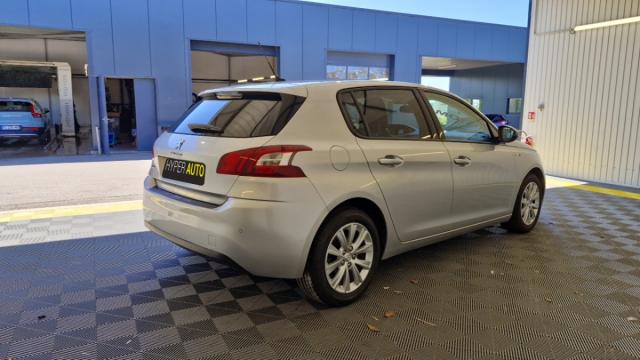 Peugeot 308 image 2