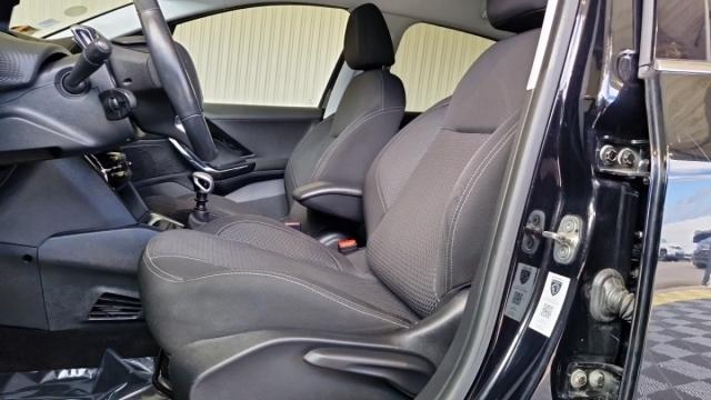 Peugeot 208 image 2