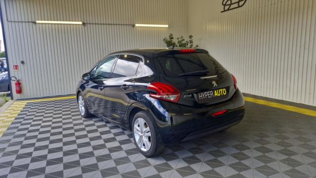 Peugeot 208 image 5