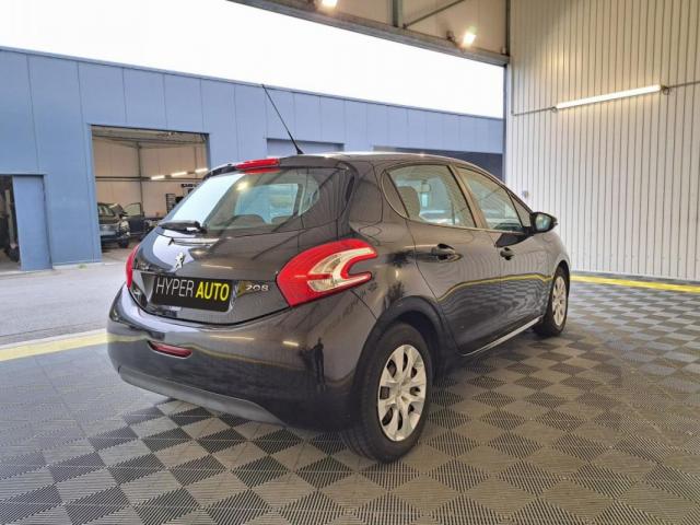 Peugeot 208 image 5