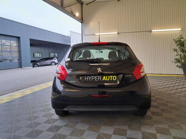 Peugeot 208 image 3