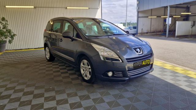 Peugeot 5008 image 3