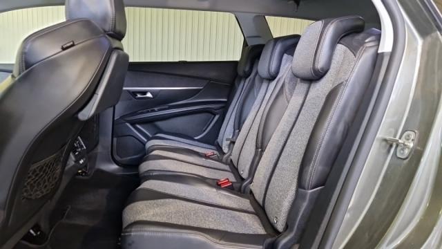 Peugeot 5008 image 3