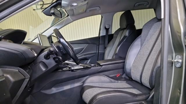 Peugeot 5008 image 9