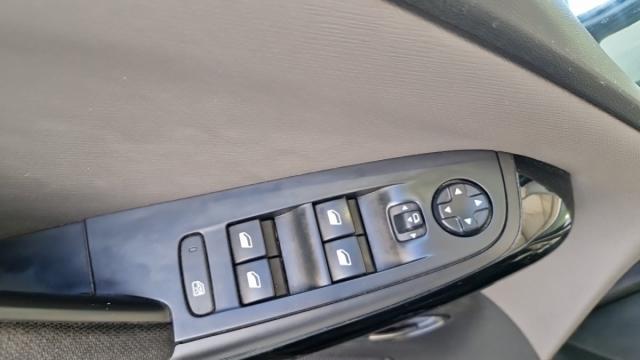 Citroen Grand C4 Picasso image 7