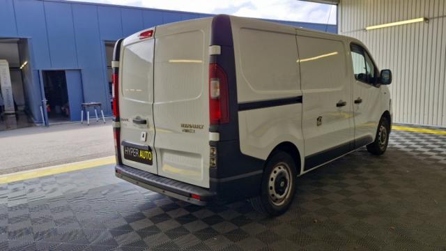 Renault Trafic image 3