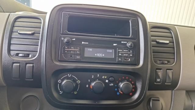 Renault Trafic image 7