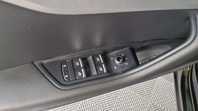 Audi A4 image 1