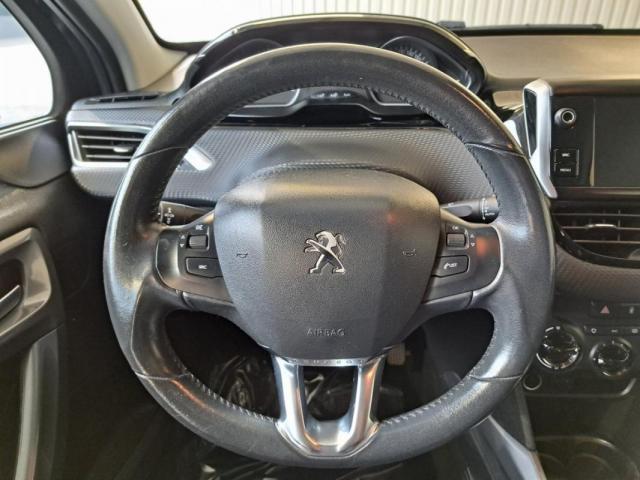 Peugeot 2008 image 1
