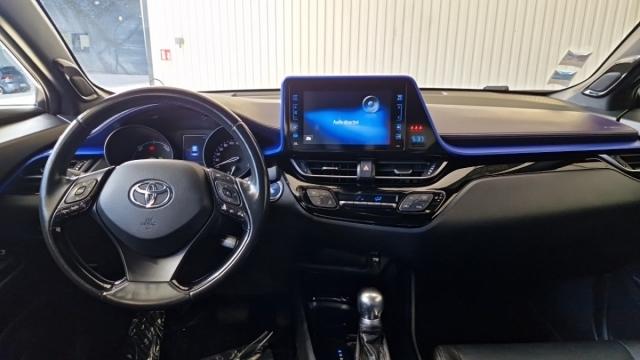 Toyota C-Hr image 9