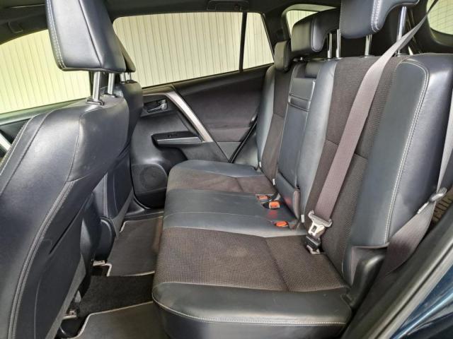 Toyota Rav4 image 8