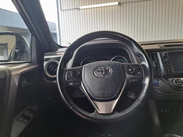 Toyota Rav4 image 2