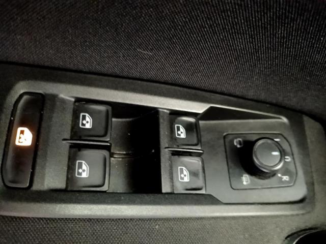 Volkswagen Touran image 1