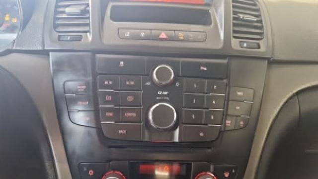 Opel Insignia image 2