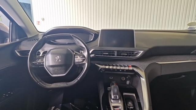 Peugeot 5008 image 2