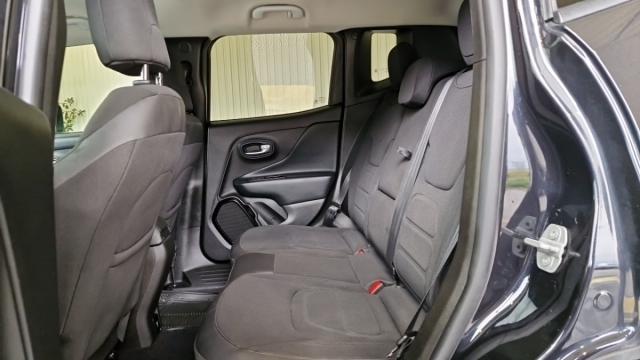 Jeep Renegade image 8