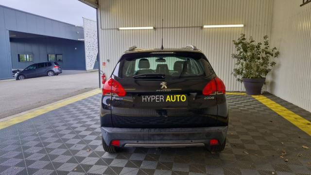 Peugeot 2008 image 6