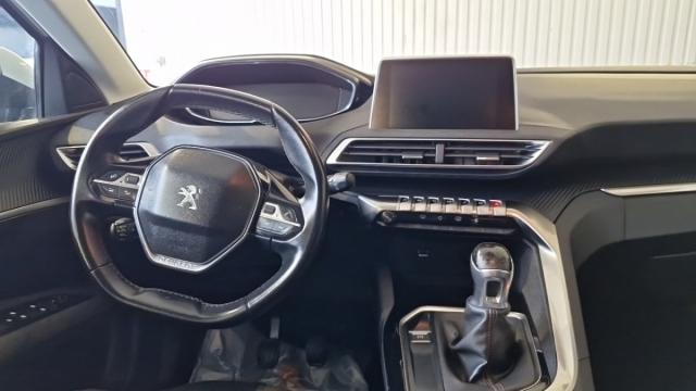 Peugeot 3008 image 4