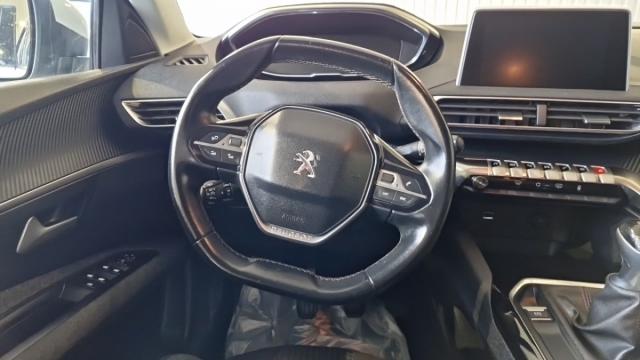 Peugeot 3008 image 1