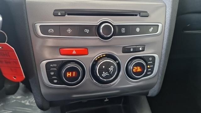 Citroen C4 image 7