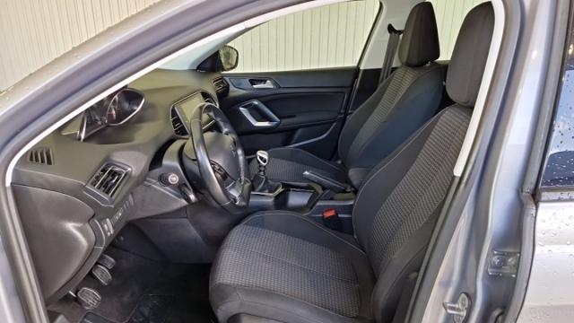 Peugeot 308 image 8