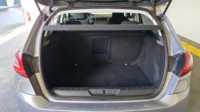 Peugeot 308 image 9