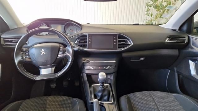 Peugeot 308 image 6