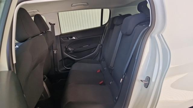 Peugeot 308 image 4