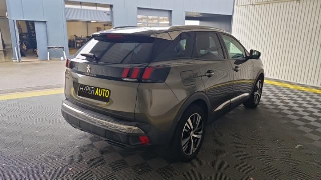 Peugeot 3008 image 1