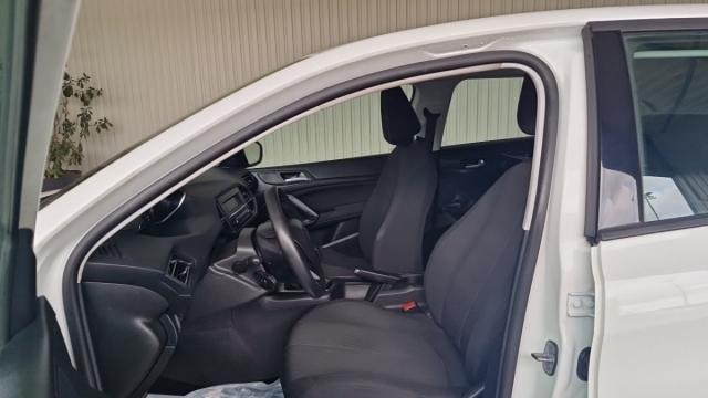 Peugeot 308 image 6