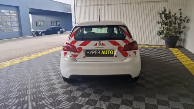Peugeot 308 image 2
