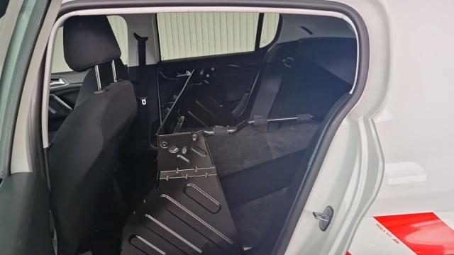 Peugeot 308 image 8